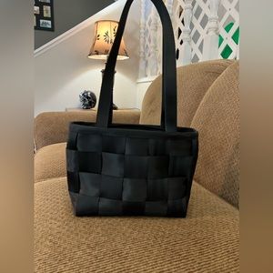 Black Harvey’s original seatbelt purse